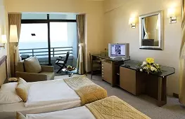 هتل کورومار دلوکس کوش آداسی